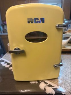 RCA Mini travel fridge