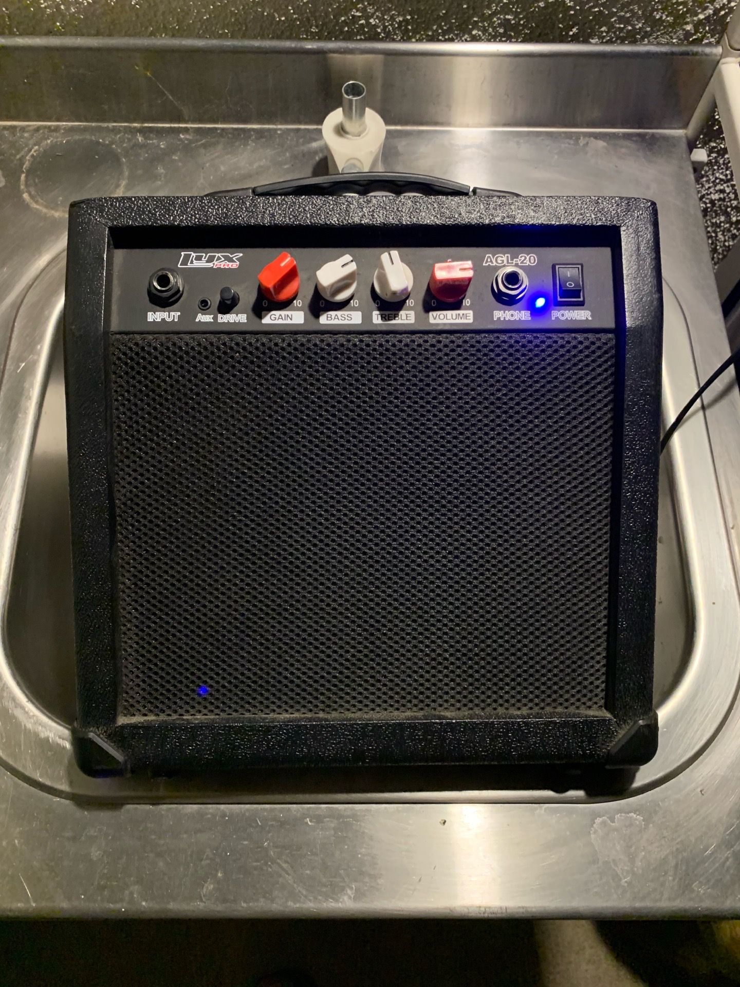 LYX Guitar amplifier in great condition