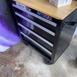 Husky Tool Box 