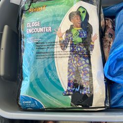 Close Encounter Halloween Costume