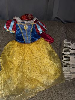 Disney Snow White Costume 2/3
