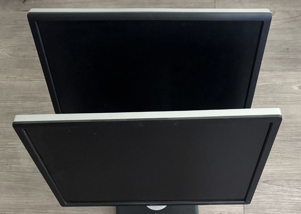 Dell 24" Ultrasharp U2412MB 1920 x 1200 IPS Monitor Height Tilt Adjustable