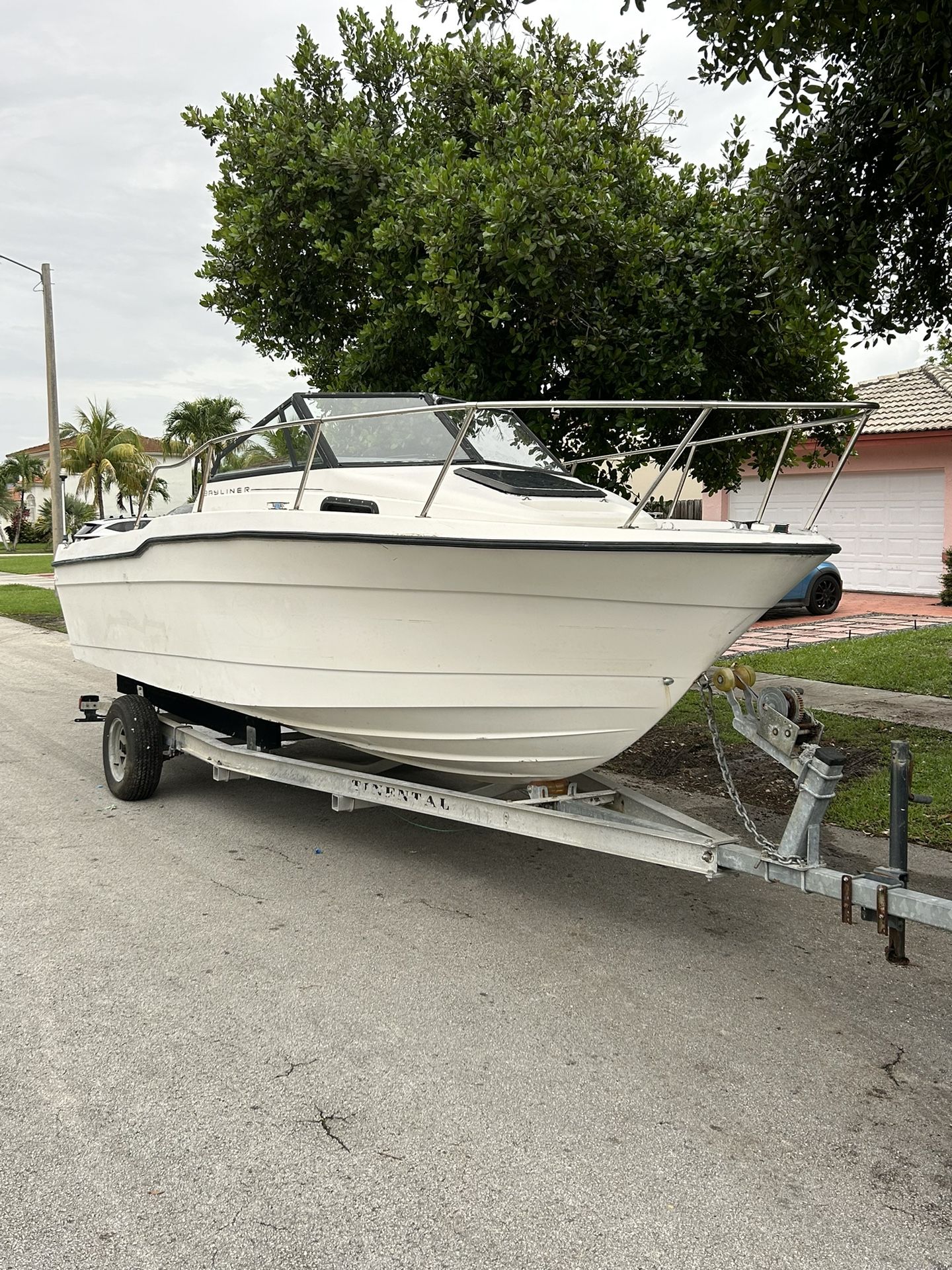 1997 Bayliner Trophy 21 Feet