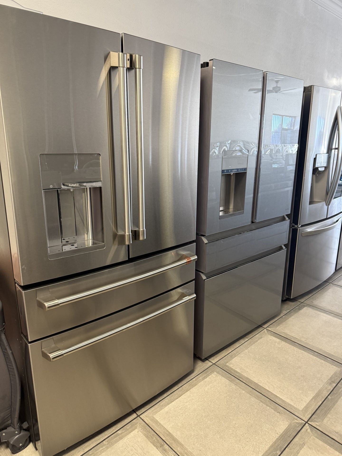 Ge Cafe 36 Inch Stainless Steel Refrigerator Open Box In Good Condition