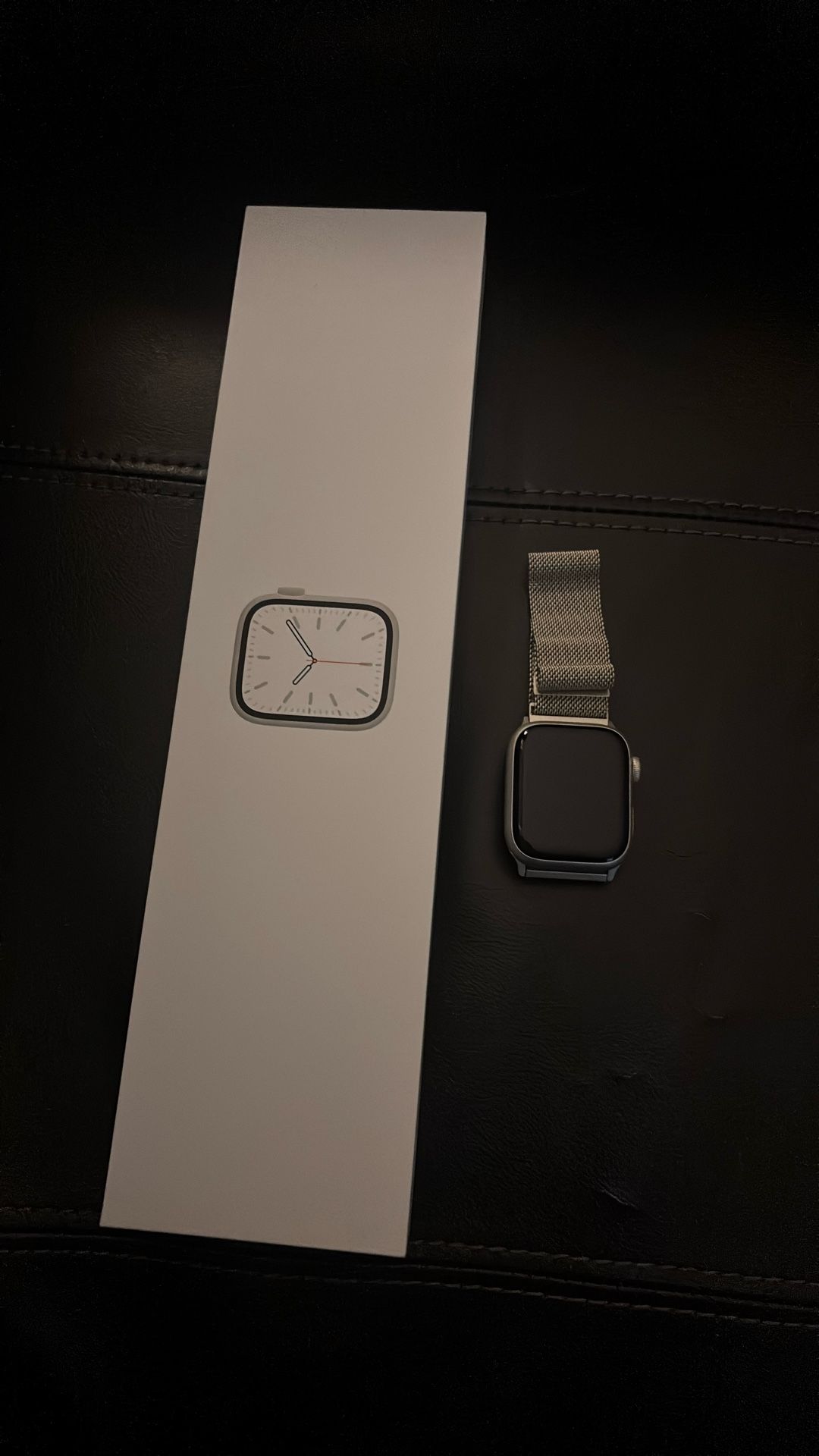 7 Series Apple Watch Like New