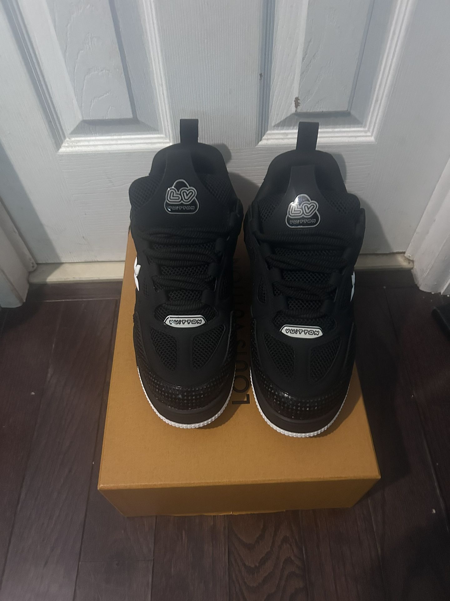 LV Skates