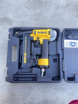 DEWALT Pneumatic 18-Gauge 1/4 in. Crown Corded Stapler