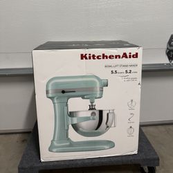 KitchenAid 5.5 Quart qt Bowl-Lift Stand Mixer - Light Blue - Brand NEW