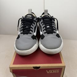 Vans Ultra Range EXO Sneakers 