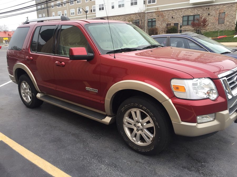 06 Ford Explorer 4WD 85K miles clean title