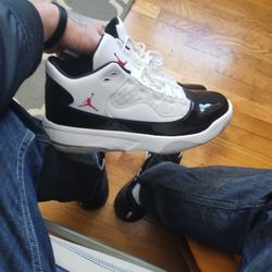 Retro  Jordans 