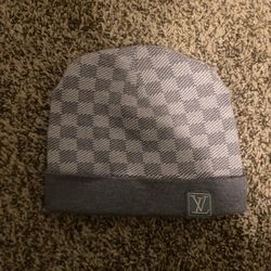 checker beanie
