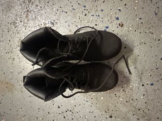 Kids shoes