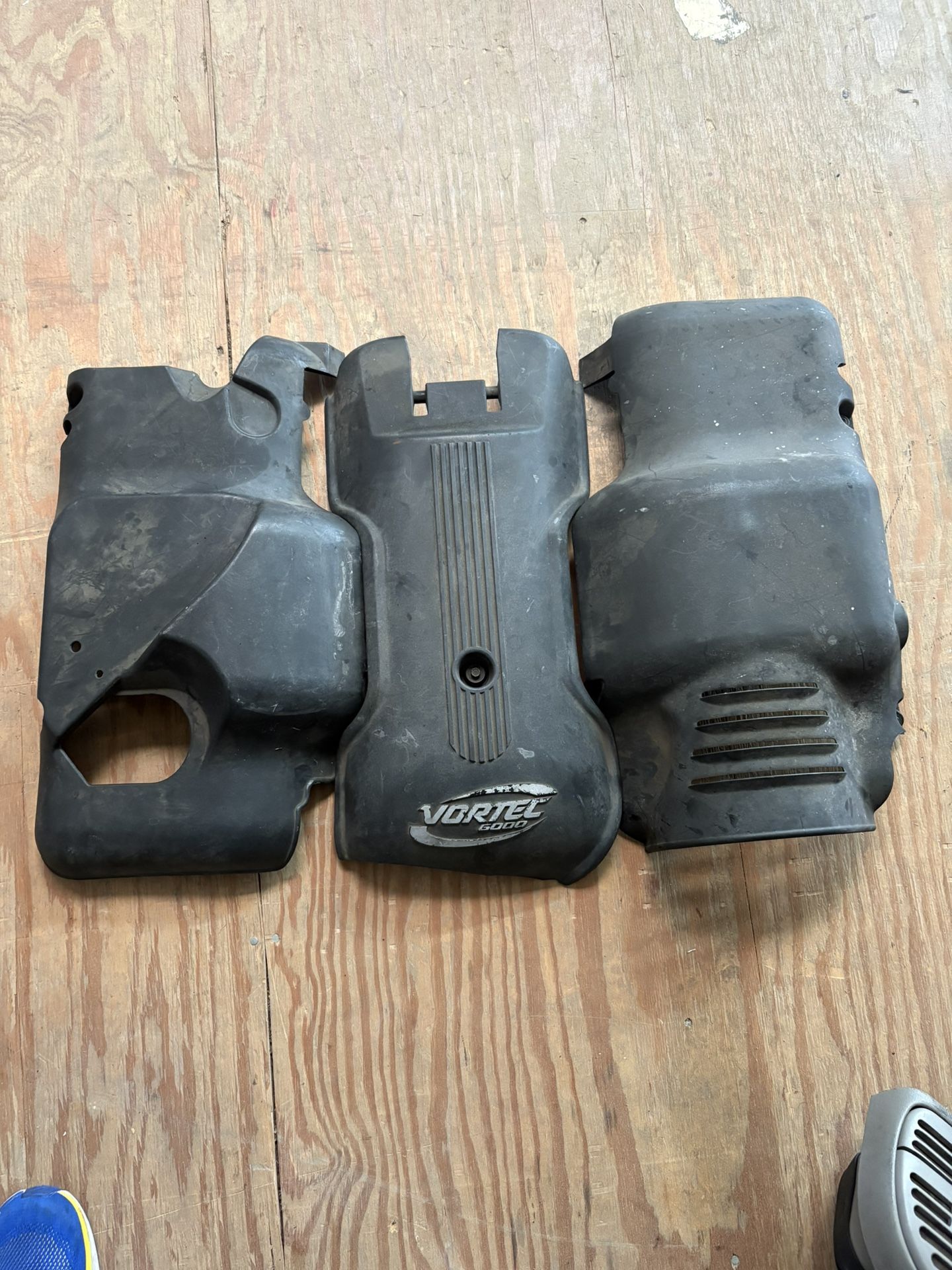 CHEVY ENGINE COVER FOR YOUR SWAPPED for Sale in Compton, CA - OfferUp