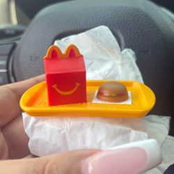 Mc Donald’s Lil Toys