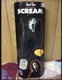 Scream Ghostface 18” Figure Limited Edition