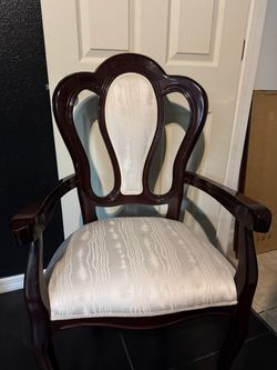 Accent chair