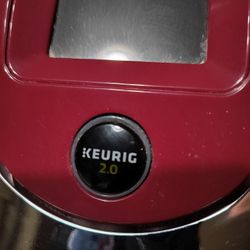 KEURIG COFFEE MACHINE 