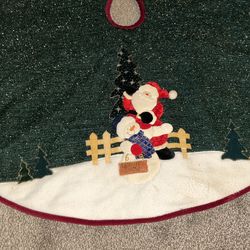 Beautiful tree skirt