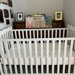 Baby Crib,  Mattress and Bedding 