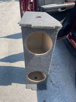 Third row subwoofer box