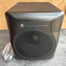 Mackie MRS10 10” Powered Studio Subwoofer