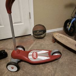 Three wheel Scooter