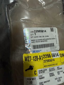 GM Genuine Parts Driver Side Front Door Front Auxiliary Weatherstrip GM Part #(contact info removed)4
