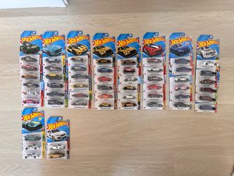 Hot Wheels Lot! Mercedes, Ford, Lamborghini, etc (READ DESCRIPTION)