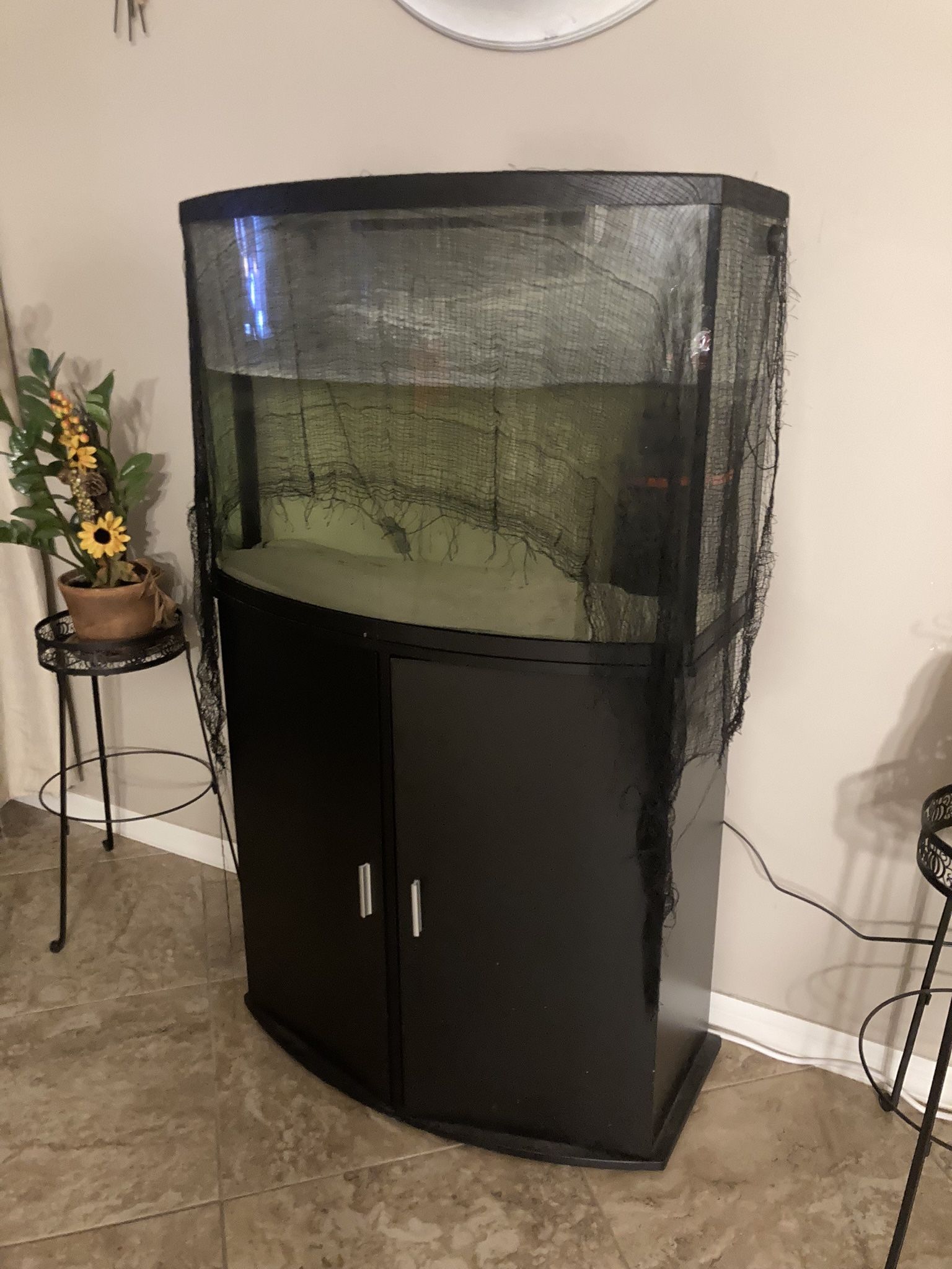 Top Fin Bowfront Aquarium & Stand Ensemble - 36 Gallon