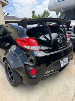 2014 Hyundai Veloster Turbo R-Spec Manuel 6 speed clean tittle…Country of Assembly: South Korea
