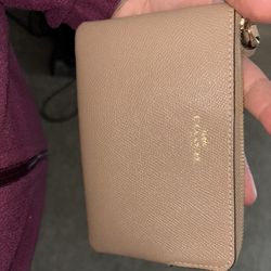 Brand New Coach Corner Zip Wristlet 