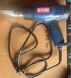 Ryobi Heat Gun with Nozzle Attachment
