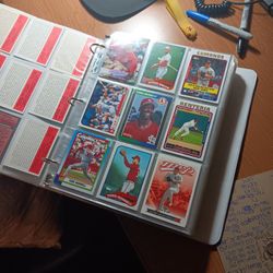Baseball card collection 100 obo Price negotiable