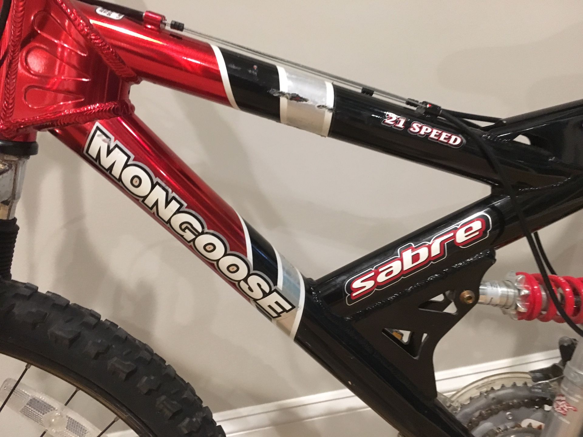 Mongoose sabre 21 deals speed