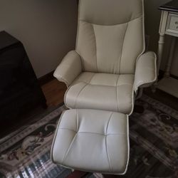 Leather Recliner With Foot Rest 
