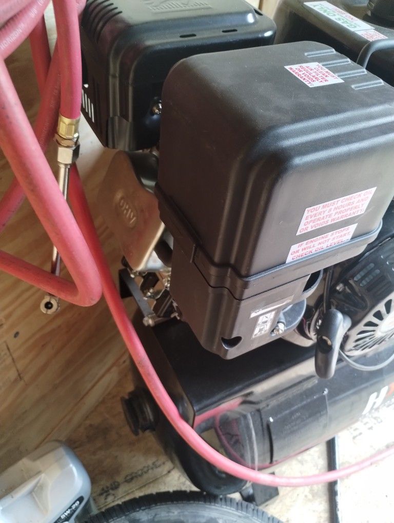 Gas Air Compressor HPDMC Compressor Is Almost New I Only Use The Four Times It's Got Electric Start