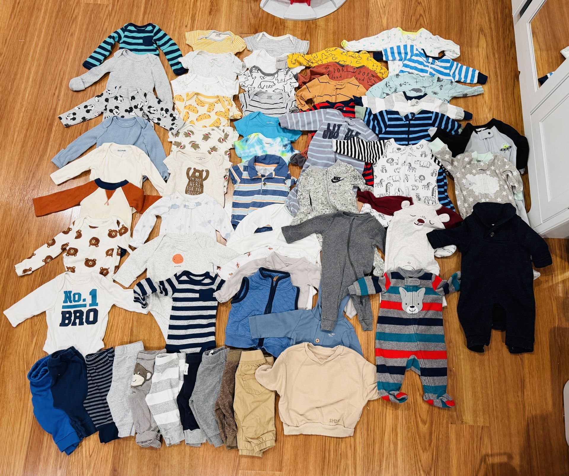 Baby Boy Huge Lot Clothes Fall/Winter 0-3 months 