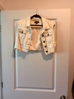 New Look Cropped Denim Vest