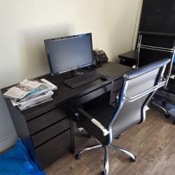 Office Desk +chair + Computer 