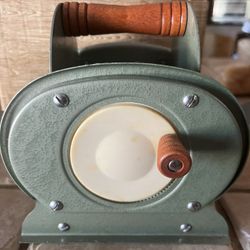 VINTAGE JOHNSON CARD SHUFFLER