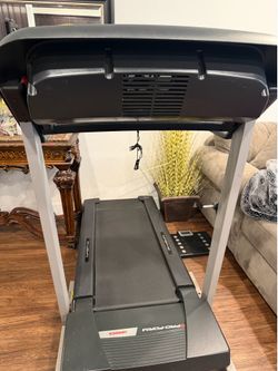 ProForm 320 Treadmill – Excellent Condition