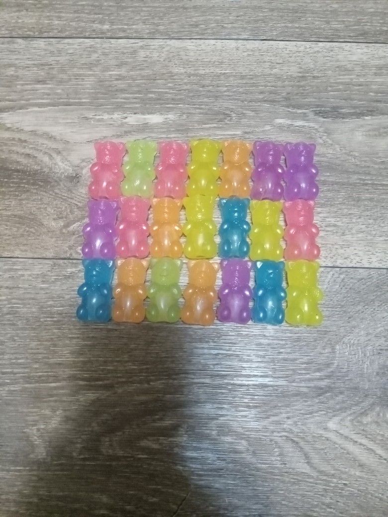 21 Pack Of Pencil toppers