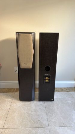 Infinity IL30 floor-standing speakers