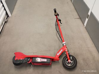 Razor E 100 Eléctric Scooter