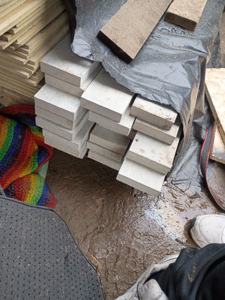 Hardy Plank 1 Inch By 3 1/2 Inch By 12 Feet 25 Boards