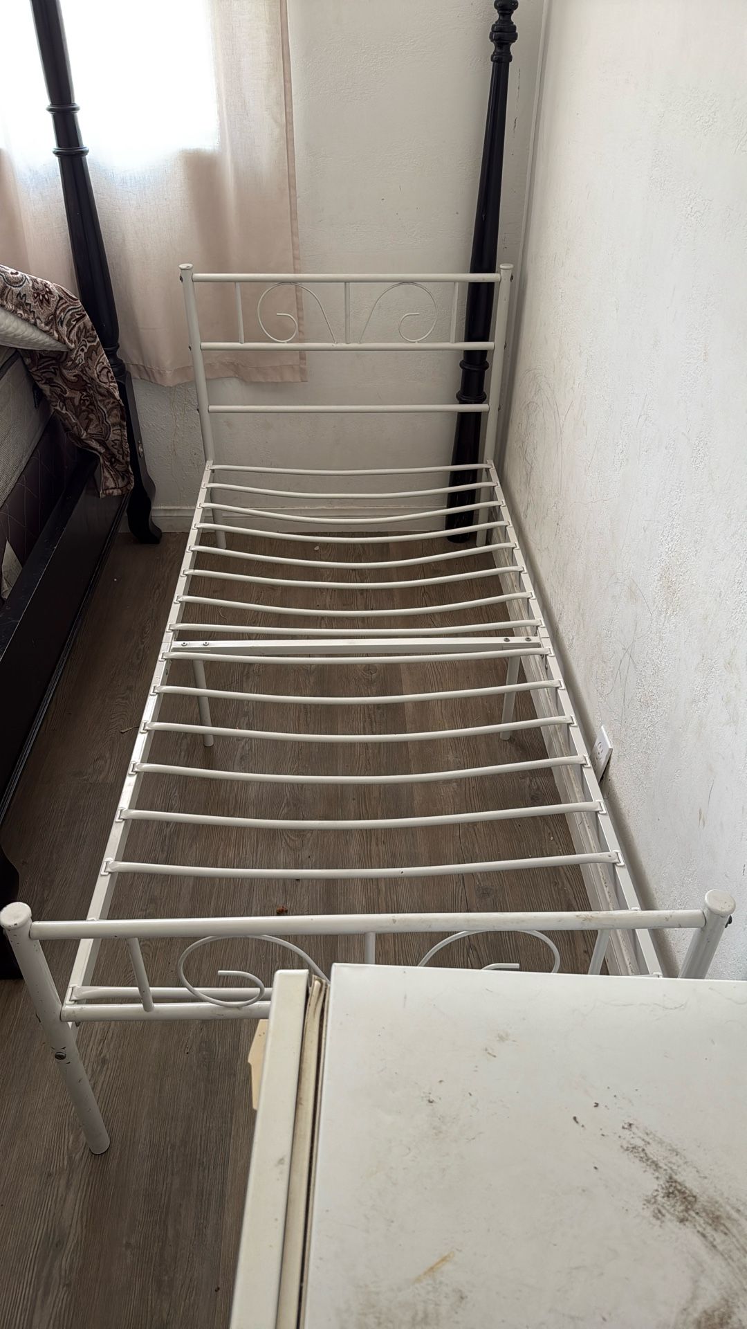 Twin Metal Bed 🛏️ Frame 