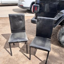 Chairs/ Sillas
