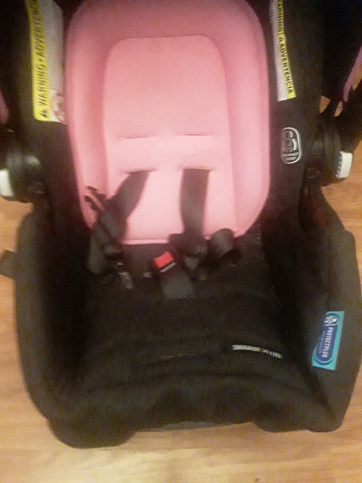 New Graco Snugride 35 lite Infant carseat