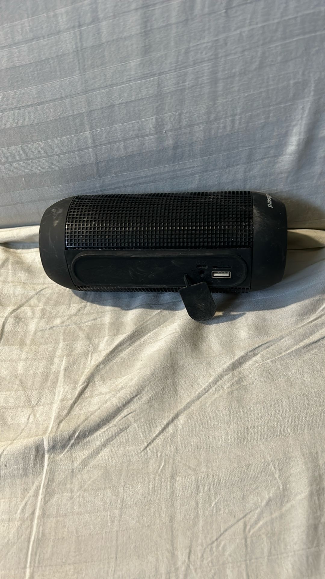 FREE rechargeable Billboard Bluetooth Speaker